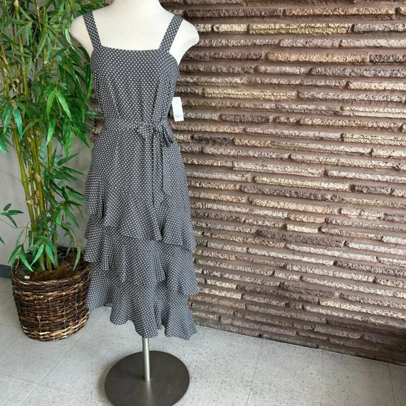Bar III Gray White Polka Dot Tiered Ruffle Asymmetrical Hem Dress NWT Size 2 - Picture 7 of 9